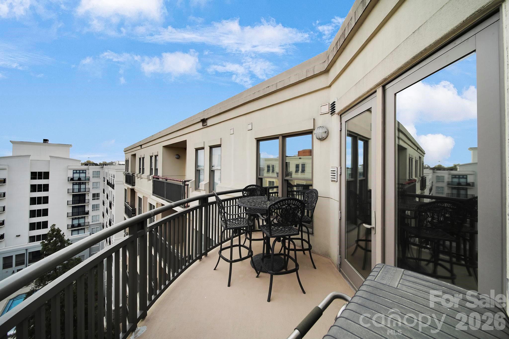 Gateway Plaza - Residential