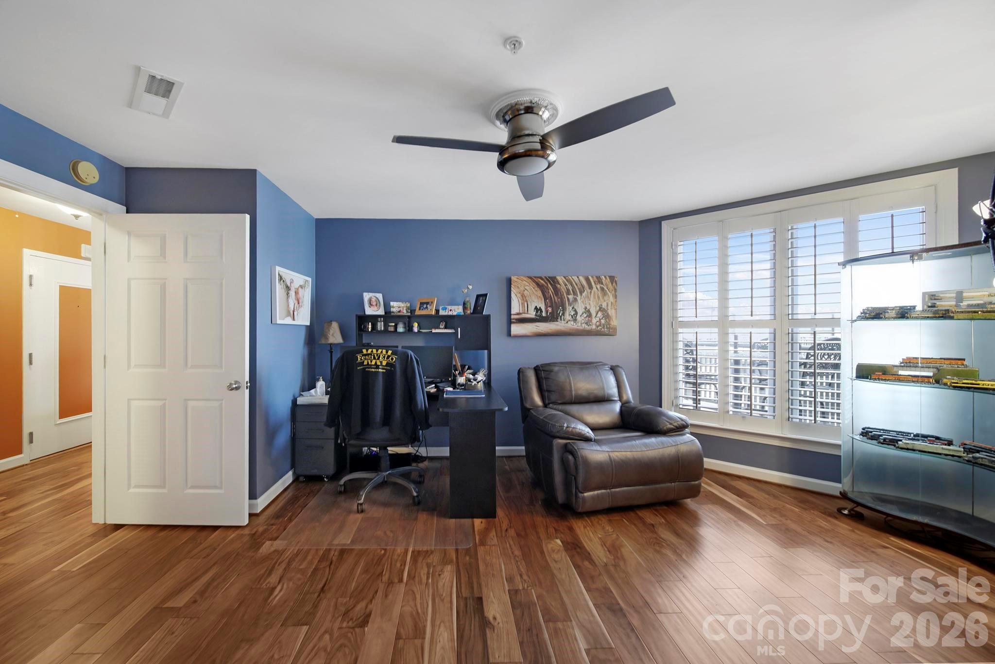 Gateway Plaza - Residential