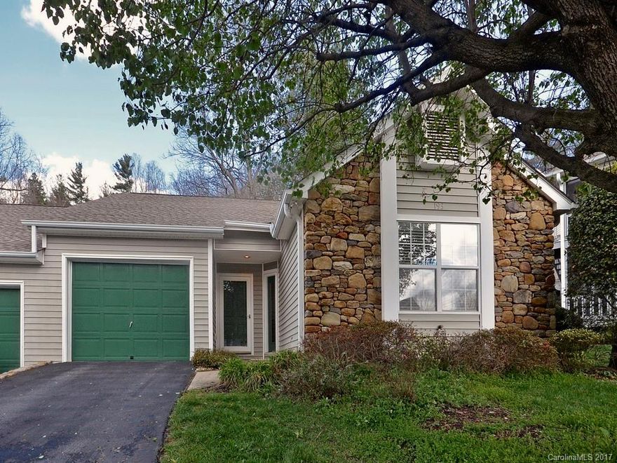 Move Right In! 2 Bed/ 2Bath townhome, One Level Living. 1 Car Garage. Private enclosed Patio. Great Room features Fireplace. So convenient to village of Laurel Park and Downtown Hendersonville for shopping & eateries!  Low Maintenance, HOA maintains exterior of home.  Priced to sell. Make this your home today!