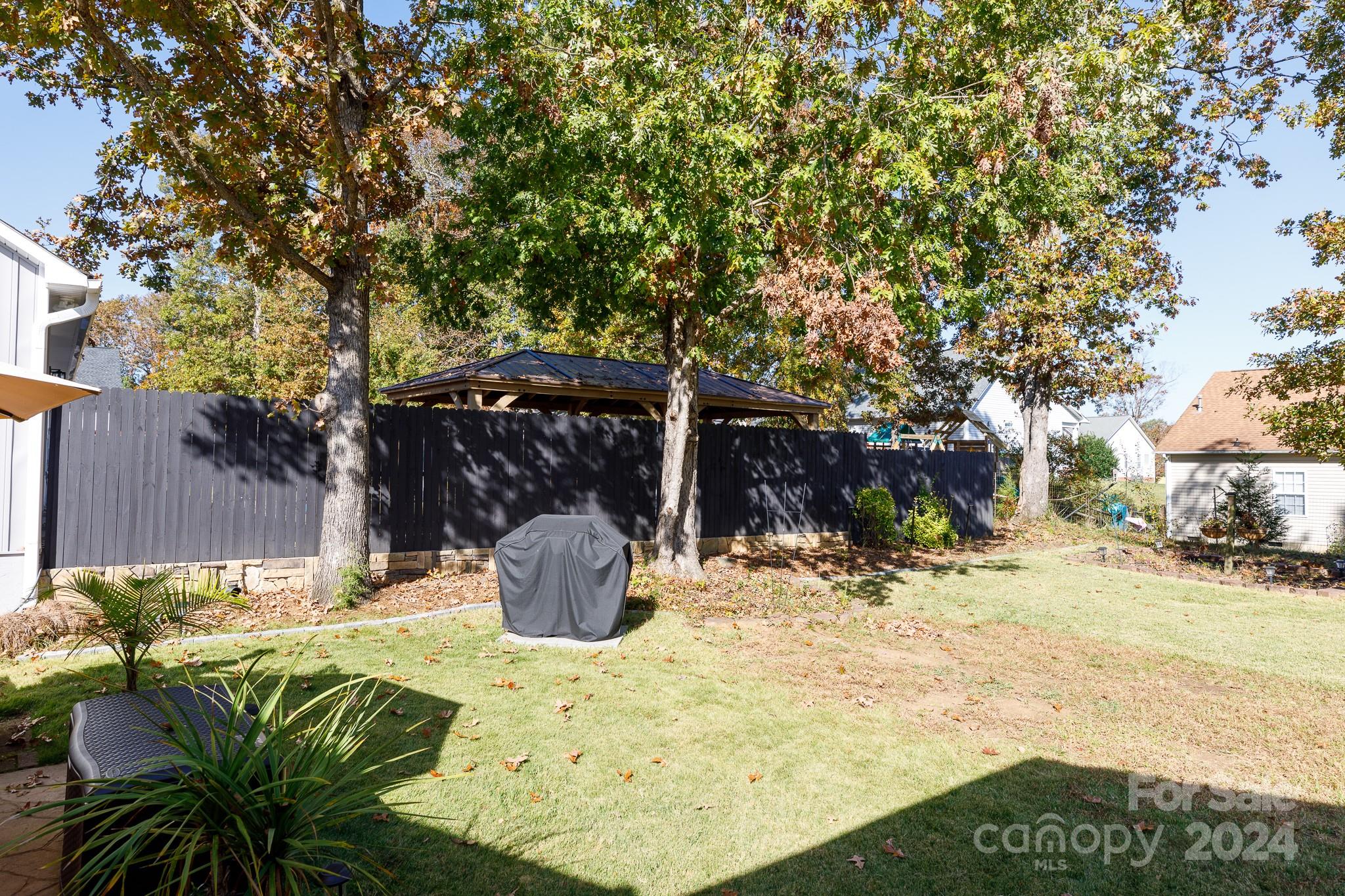 Hallmark Glen - Residential