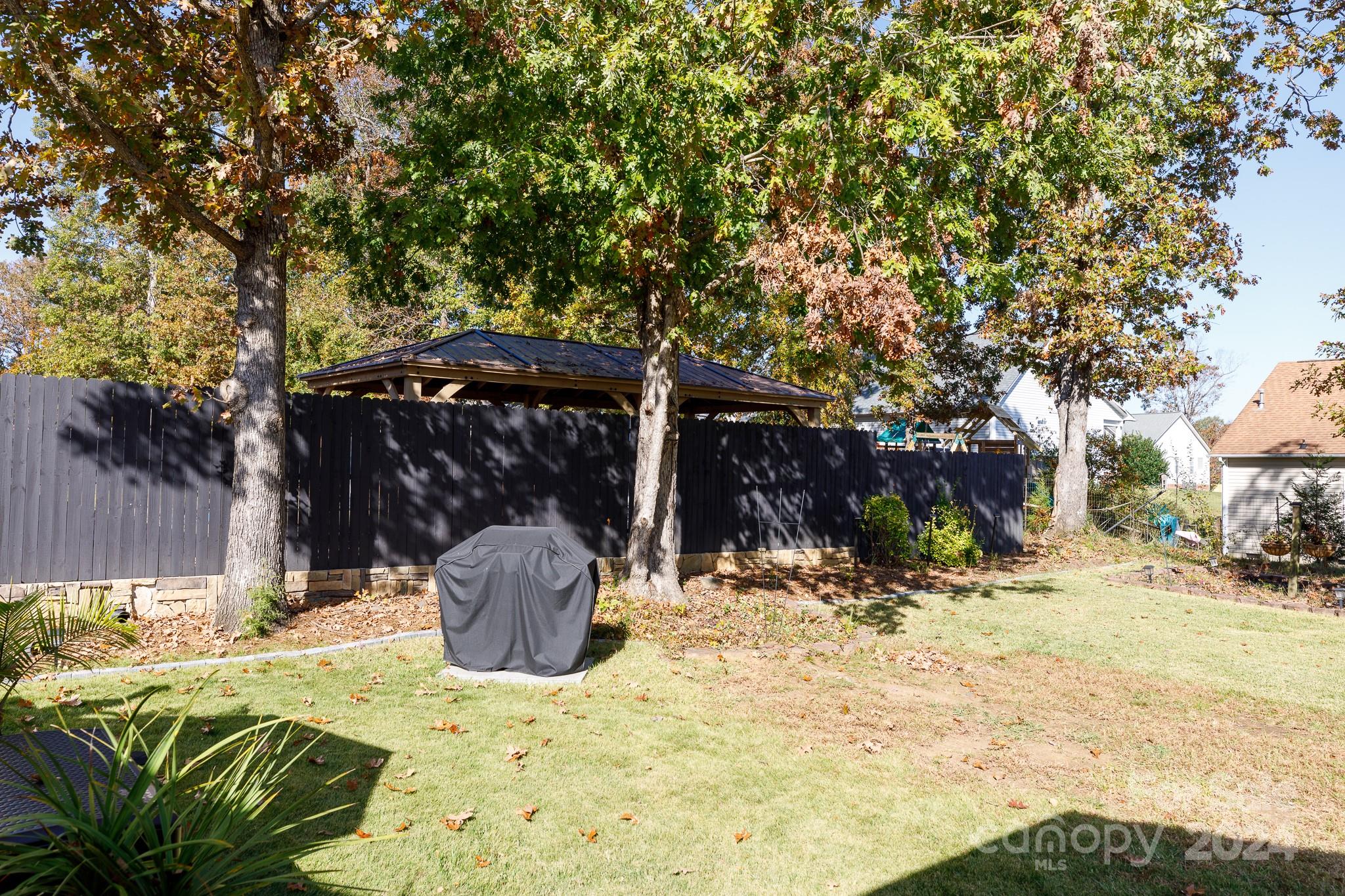 Hallmark Glen - Residential