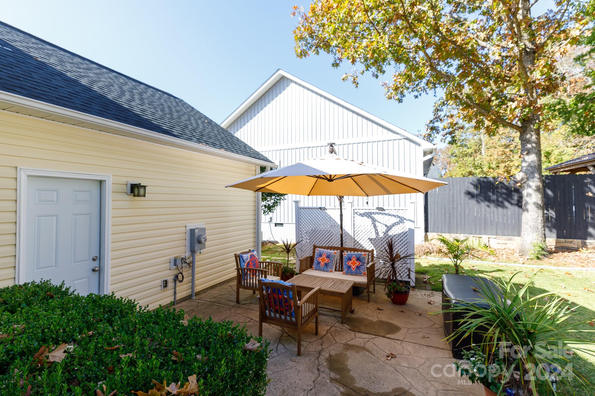 Hallmark Glen - Residential