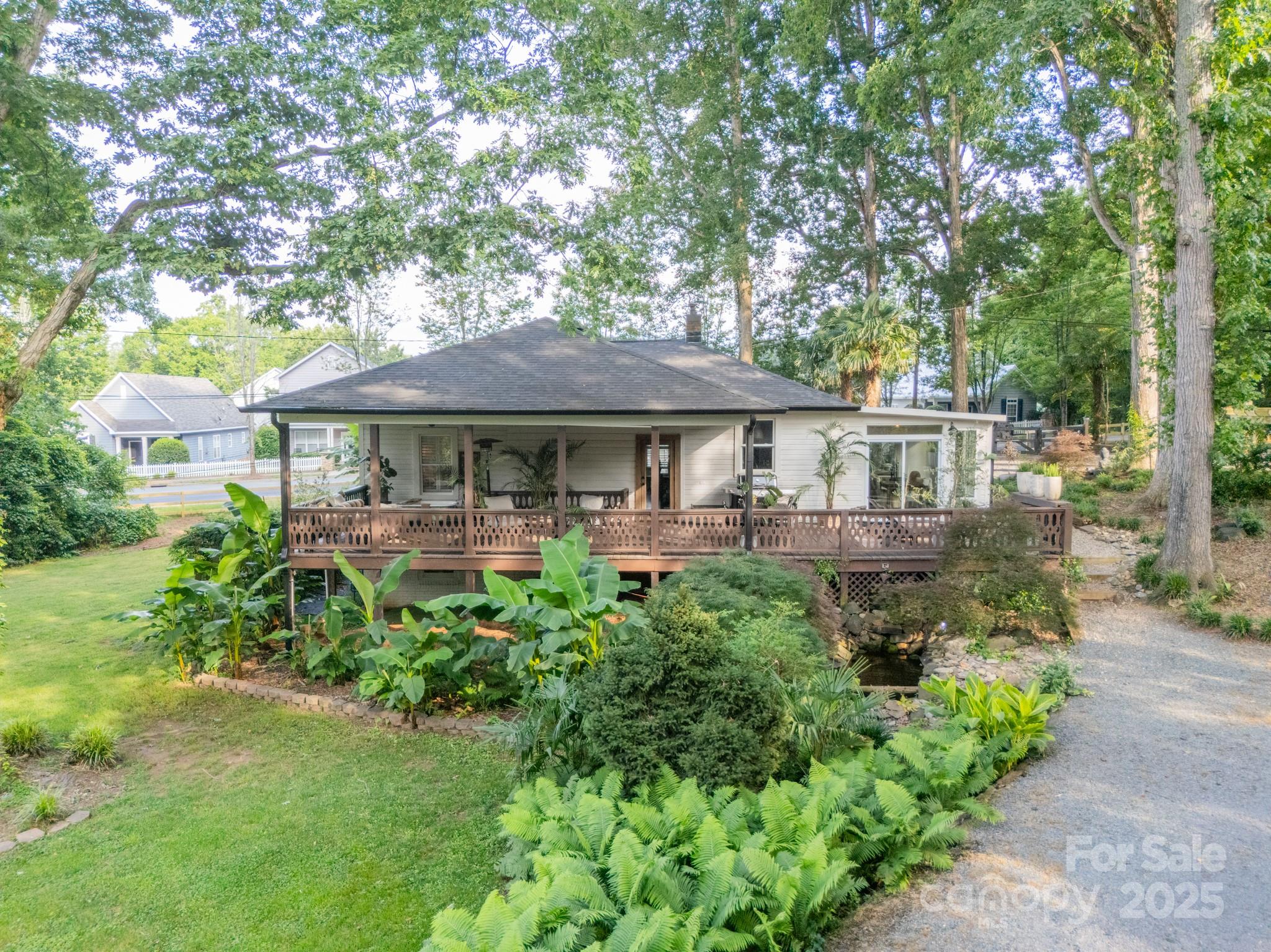 7901 Bud Henderson Road