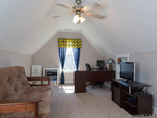 Eastview Oaks - Residential