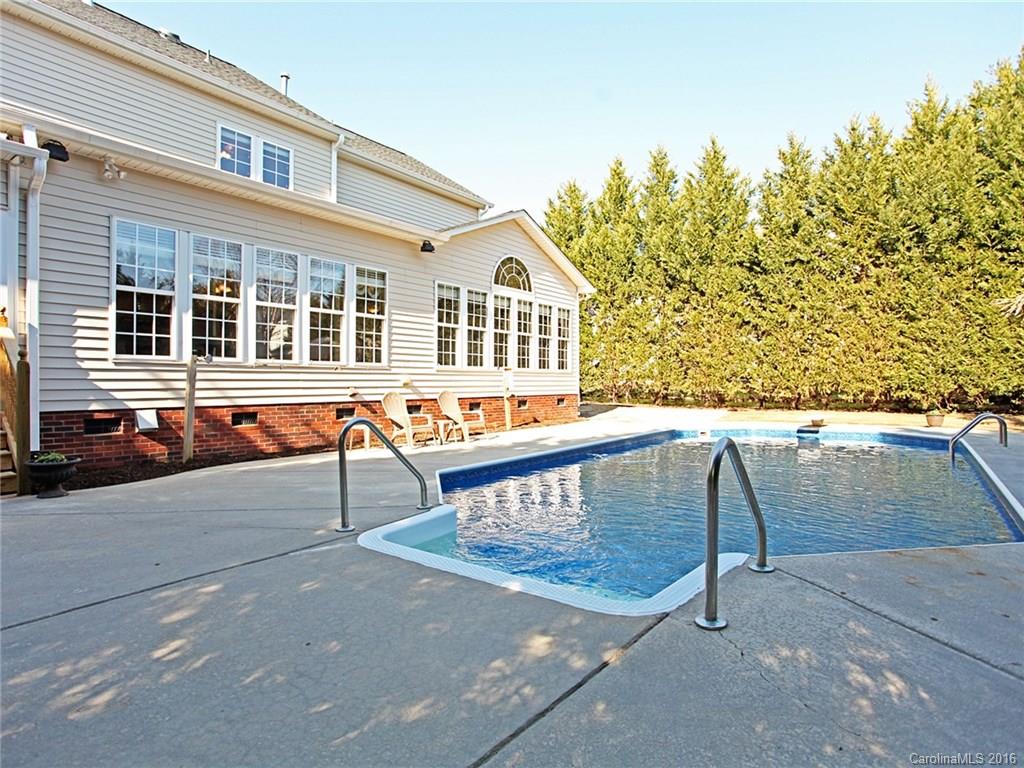 Sutton Place - Residential