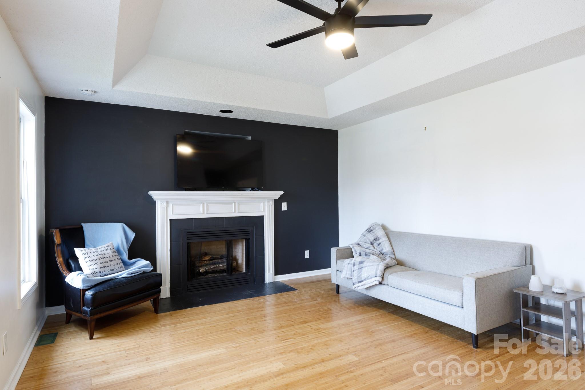 Country Club Estates - Residential