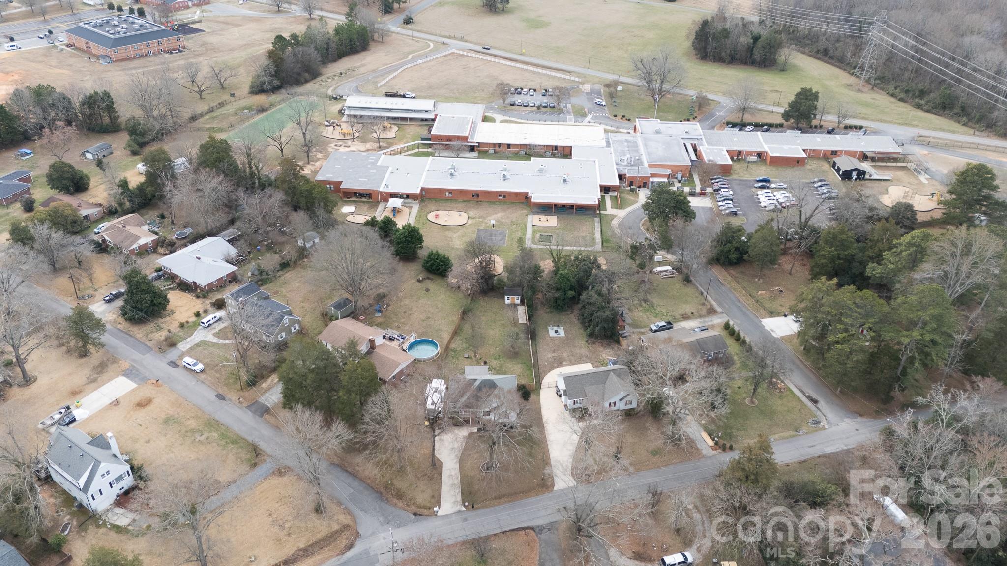 Country Club Estates - Residential