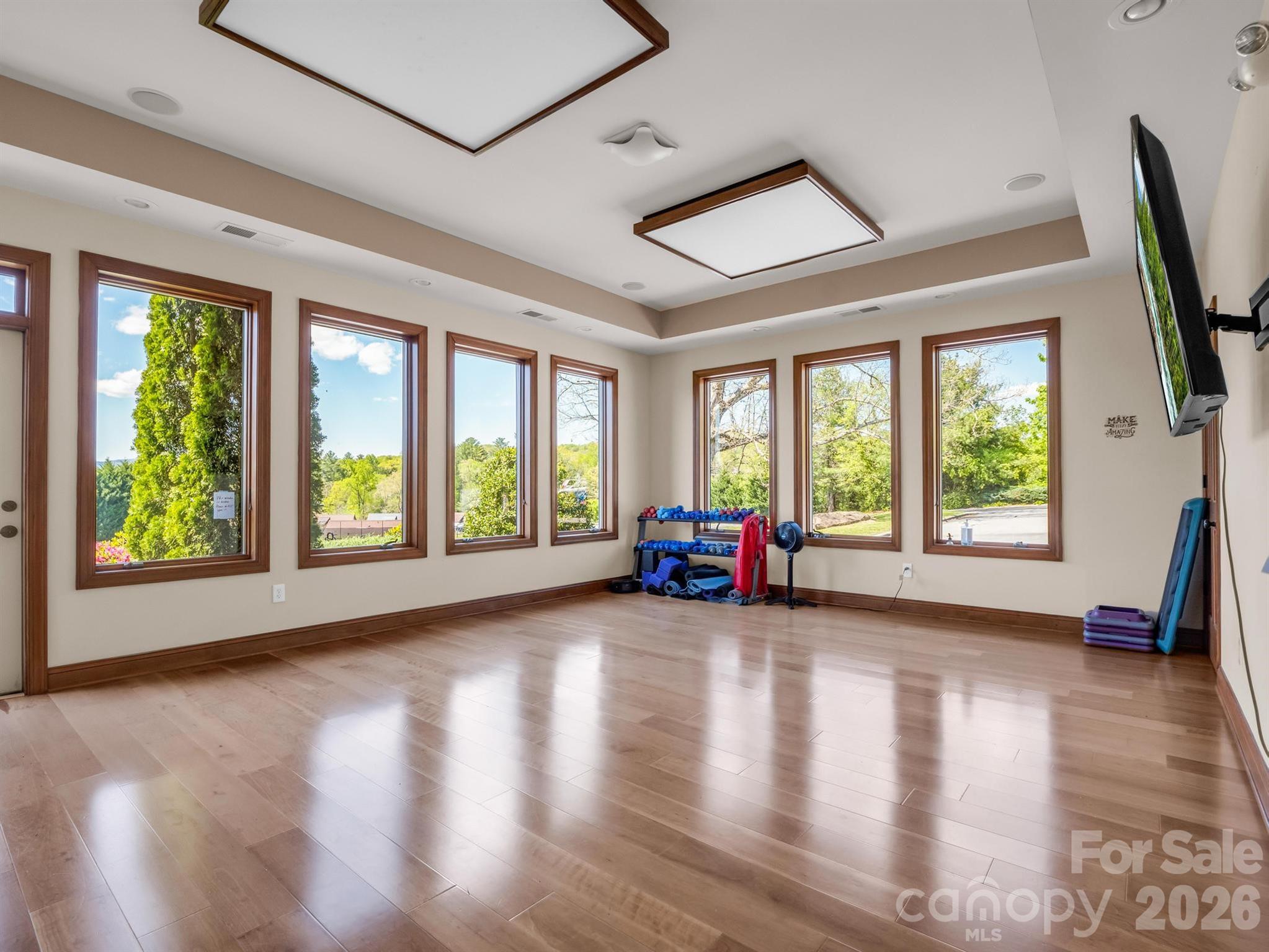 Cummings Cove - Land