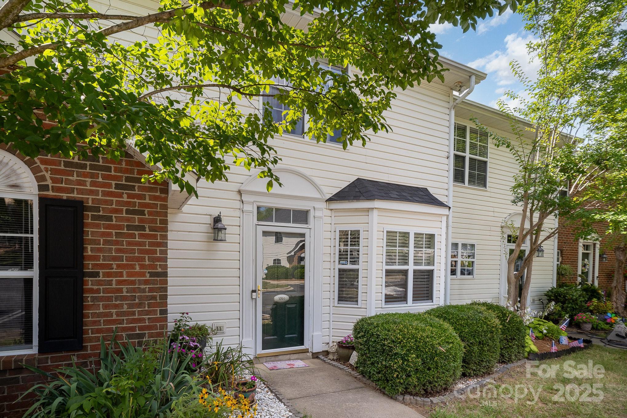 3702 Melrose Cottage Drive