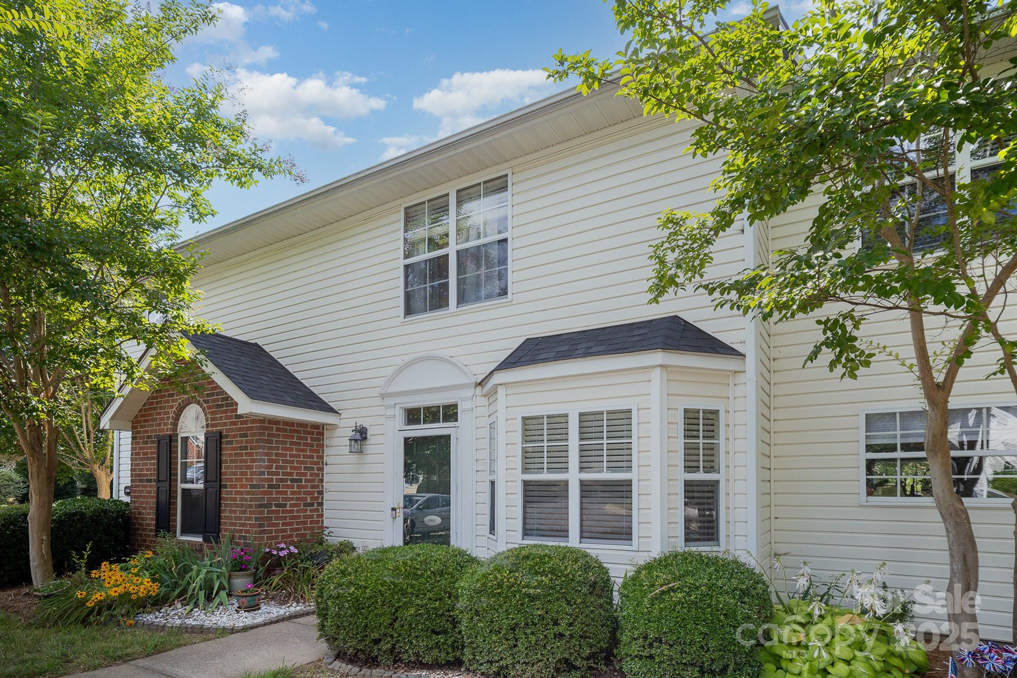 3702 Melrose Cottage Drive