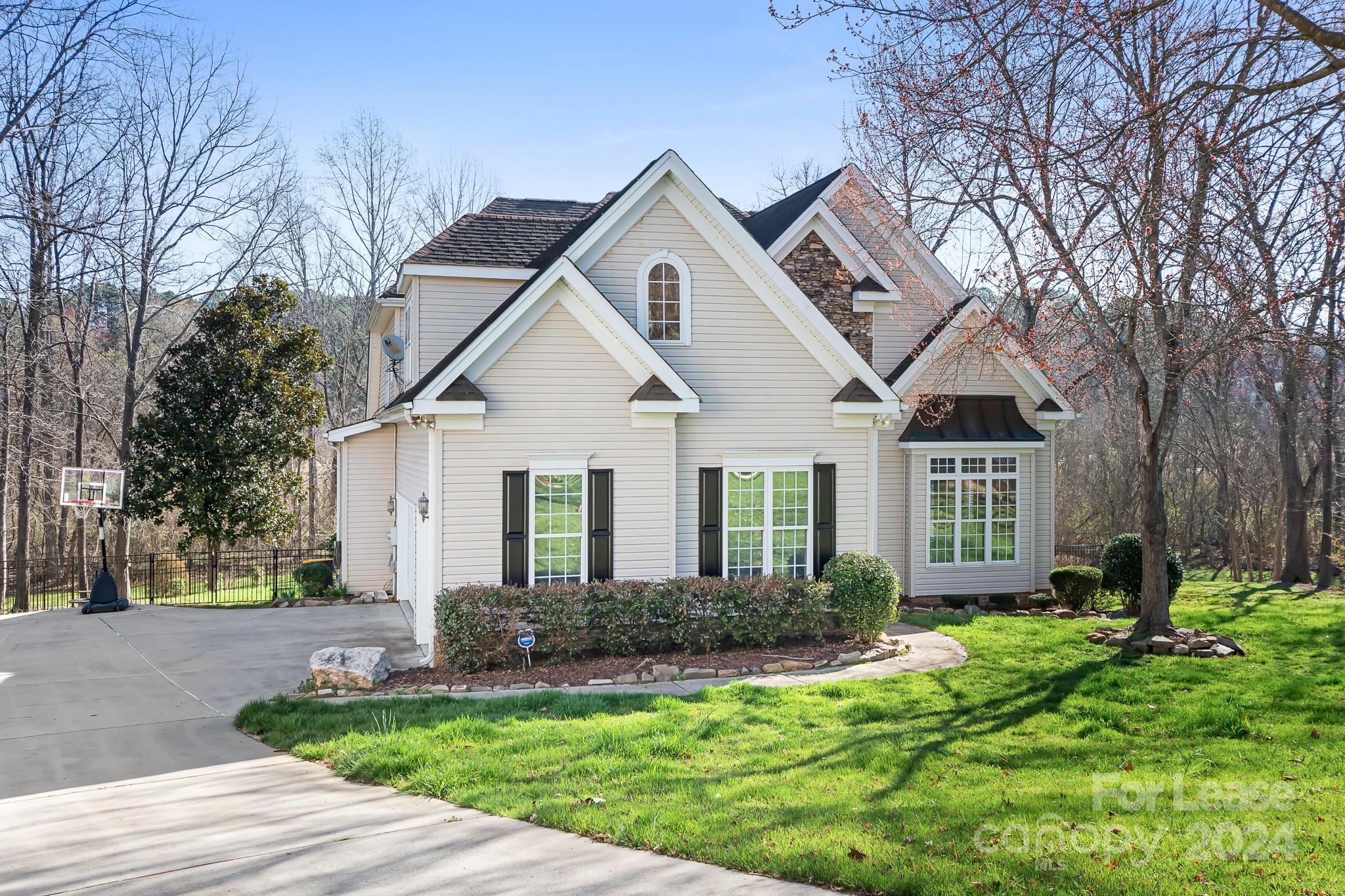 Verdict Ridge - Residential Lease