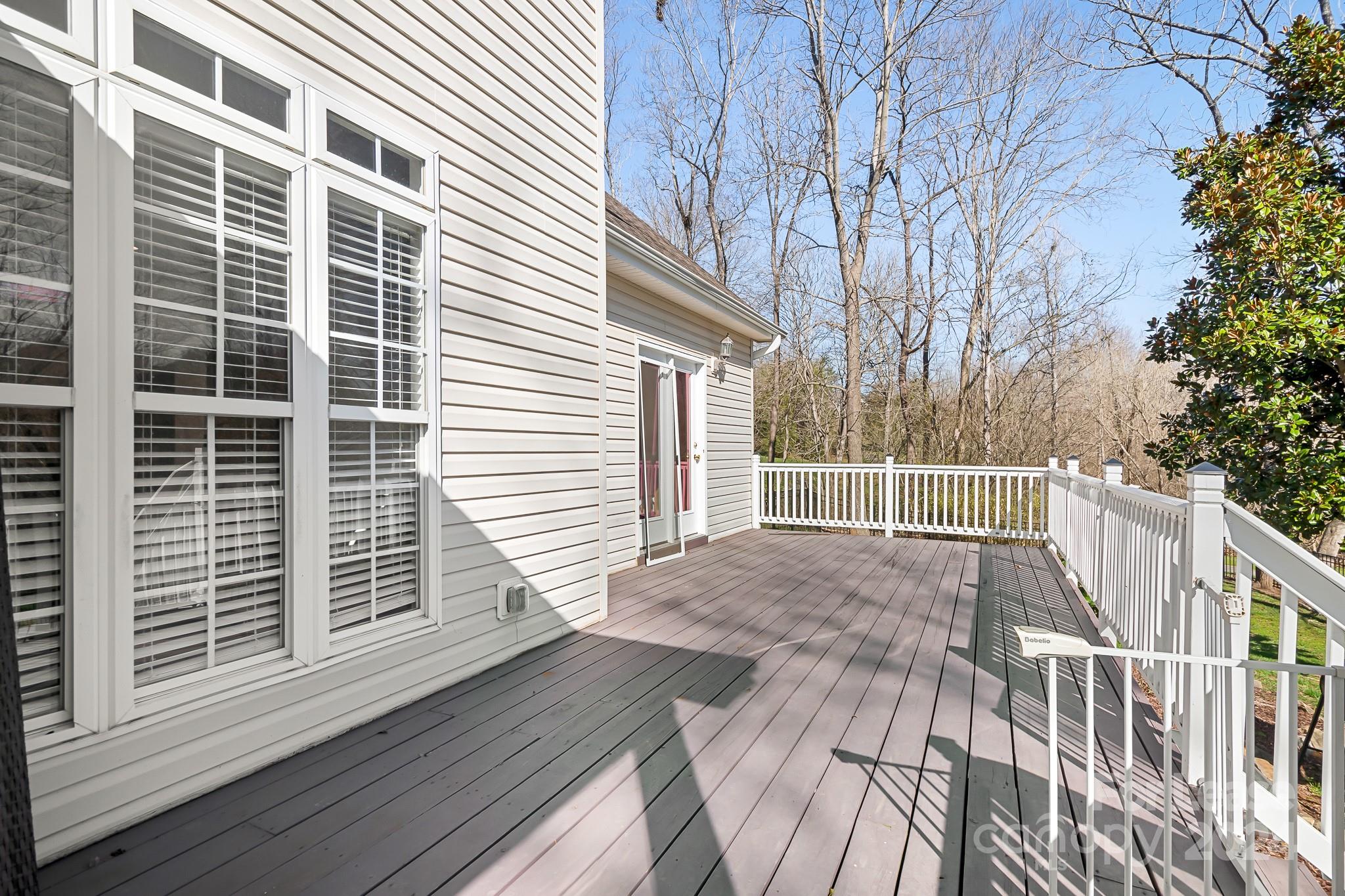 Verdict Ridge - Residential Lease