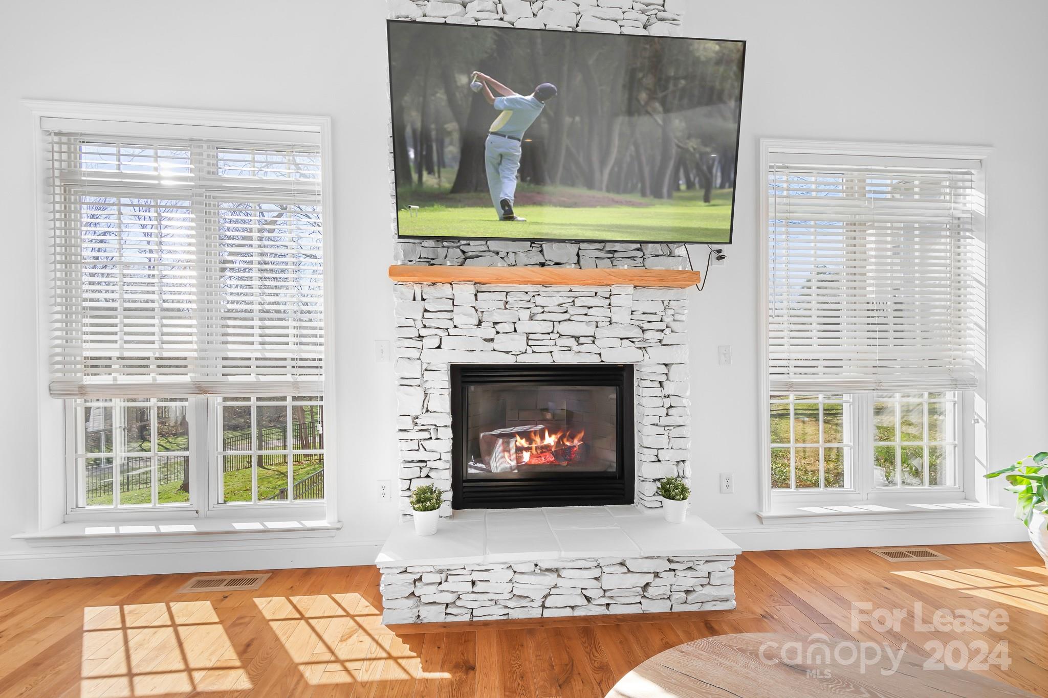 Verdict Ridge - Residential Lease