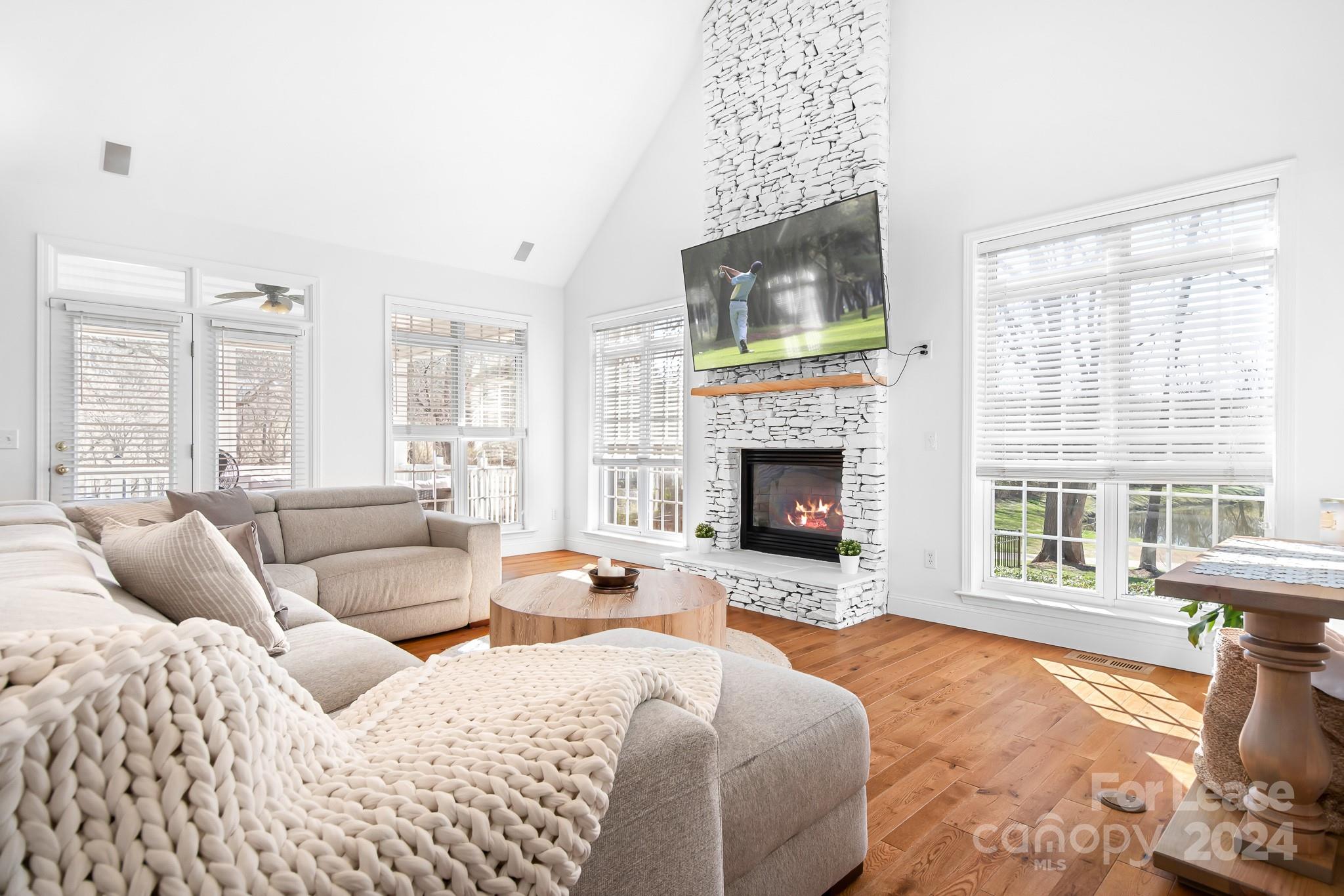 Verdict Ridge - Residential Lease