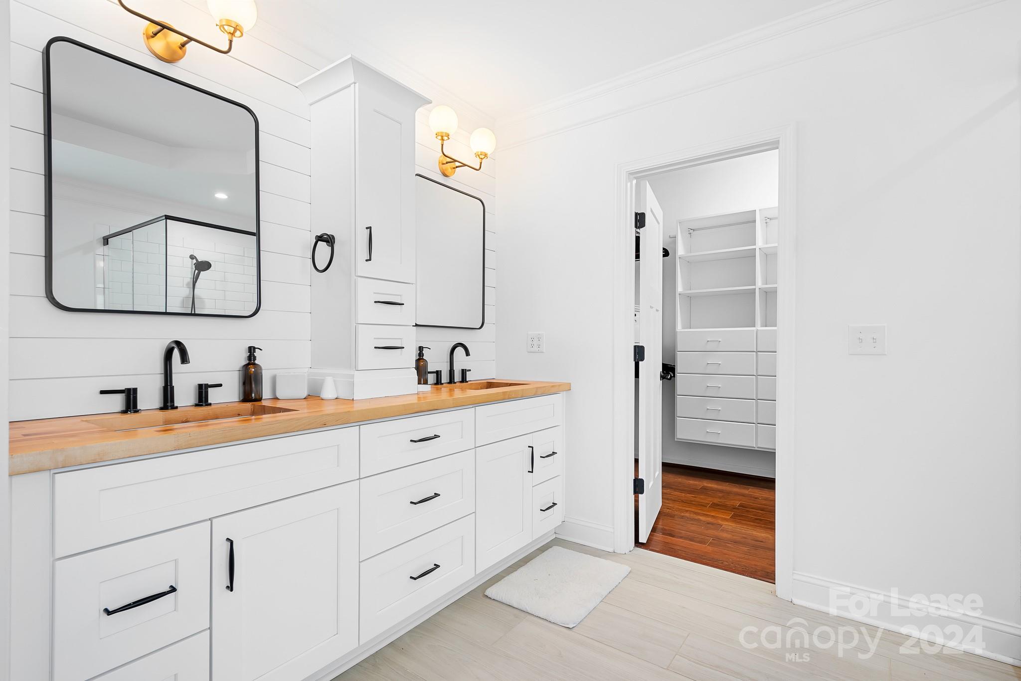 Verdict Ridge - Residential Lease