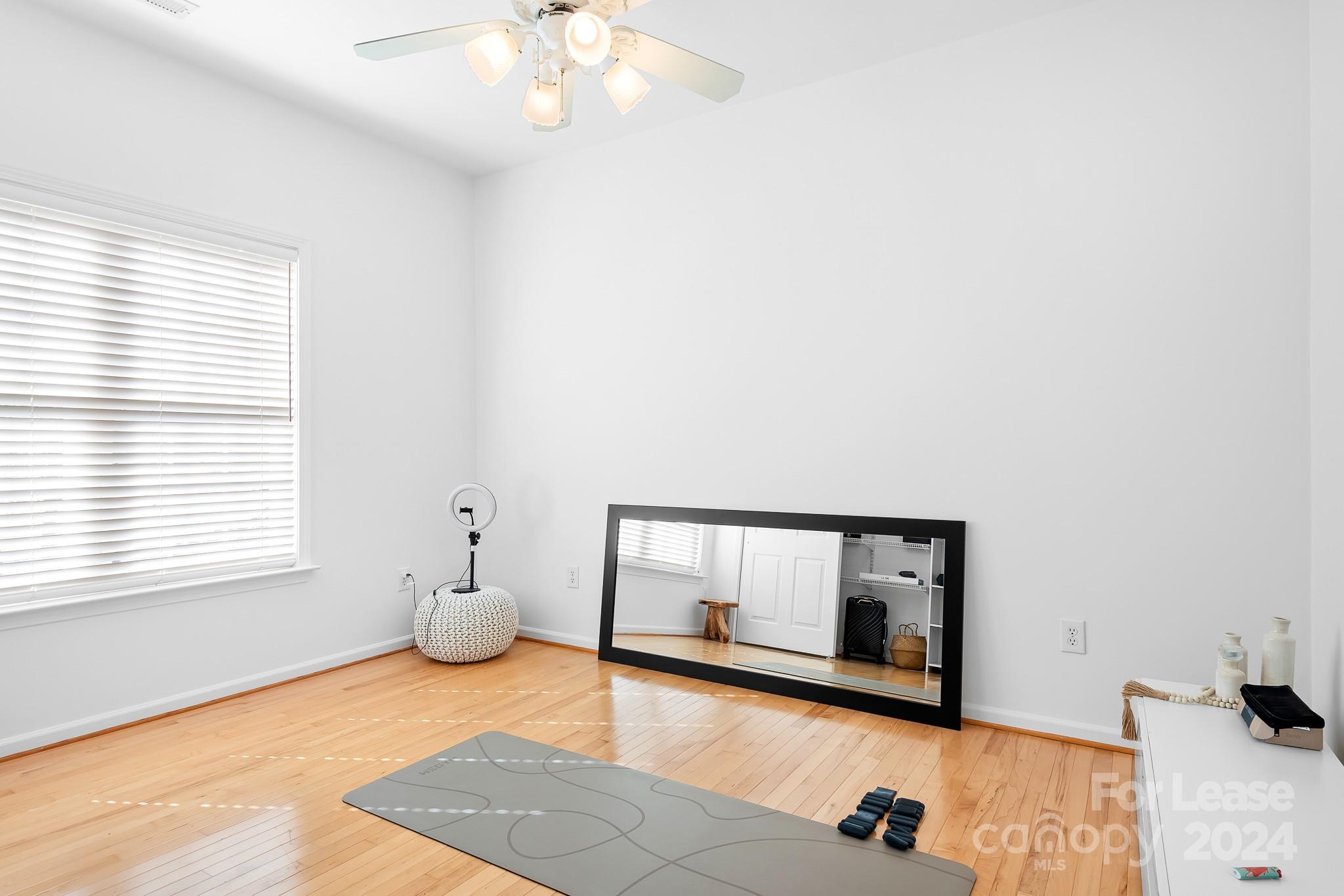 Verdict Ridge - Residential Lease