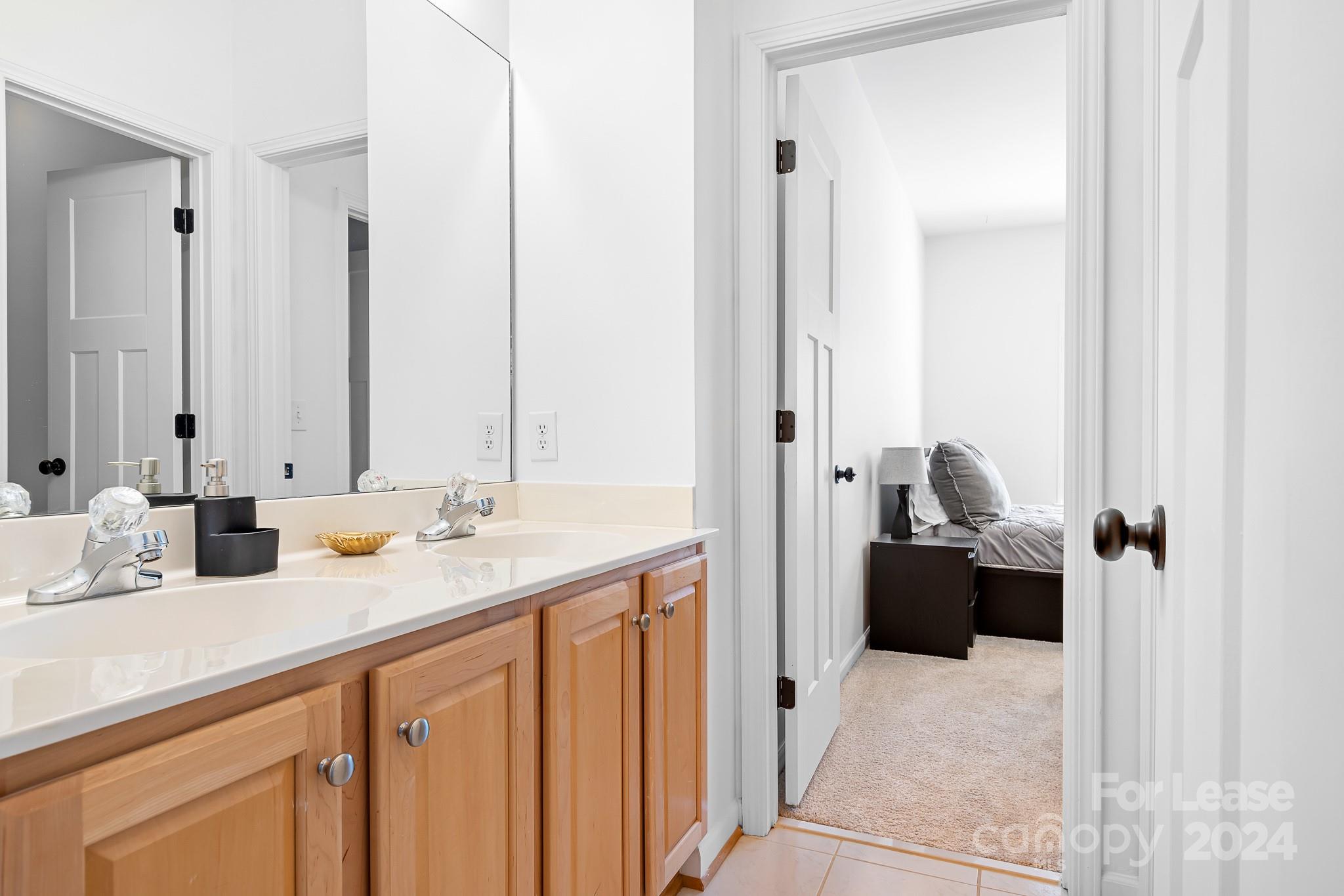 Verdict Ridge - Residential Lease