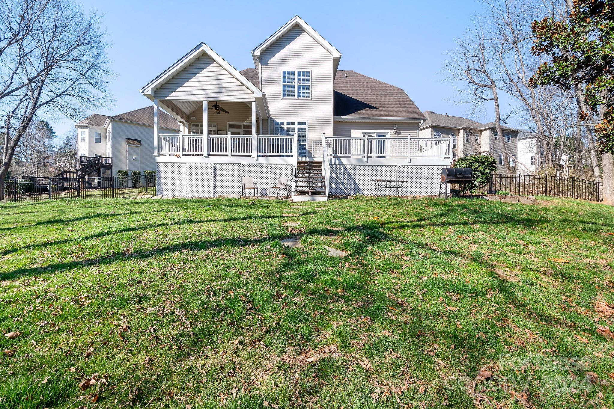 Verdict Ridge - Residential Lease