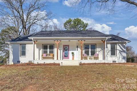 6234 Ashcrest Drive Charlotte NC 28217