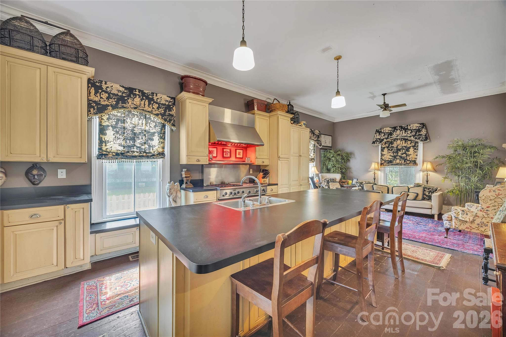 West Square Historical - Residential