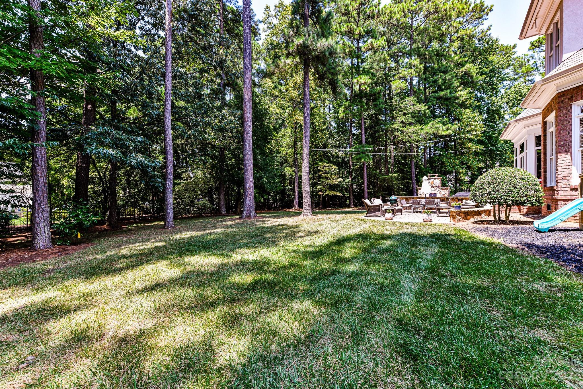 The Peninsula - Residential