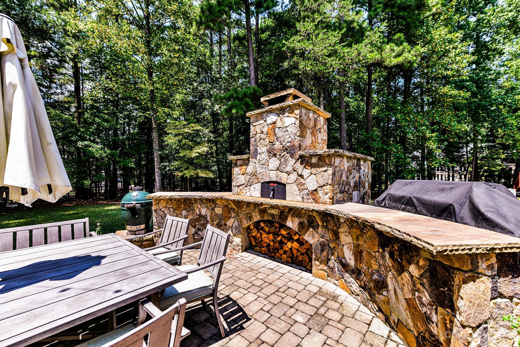 The Peninsula - Residential