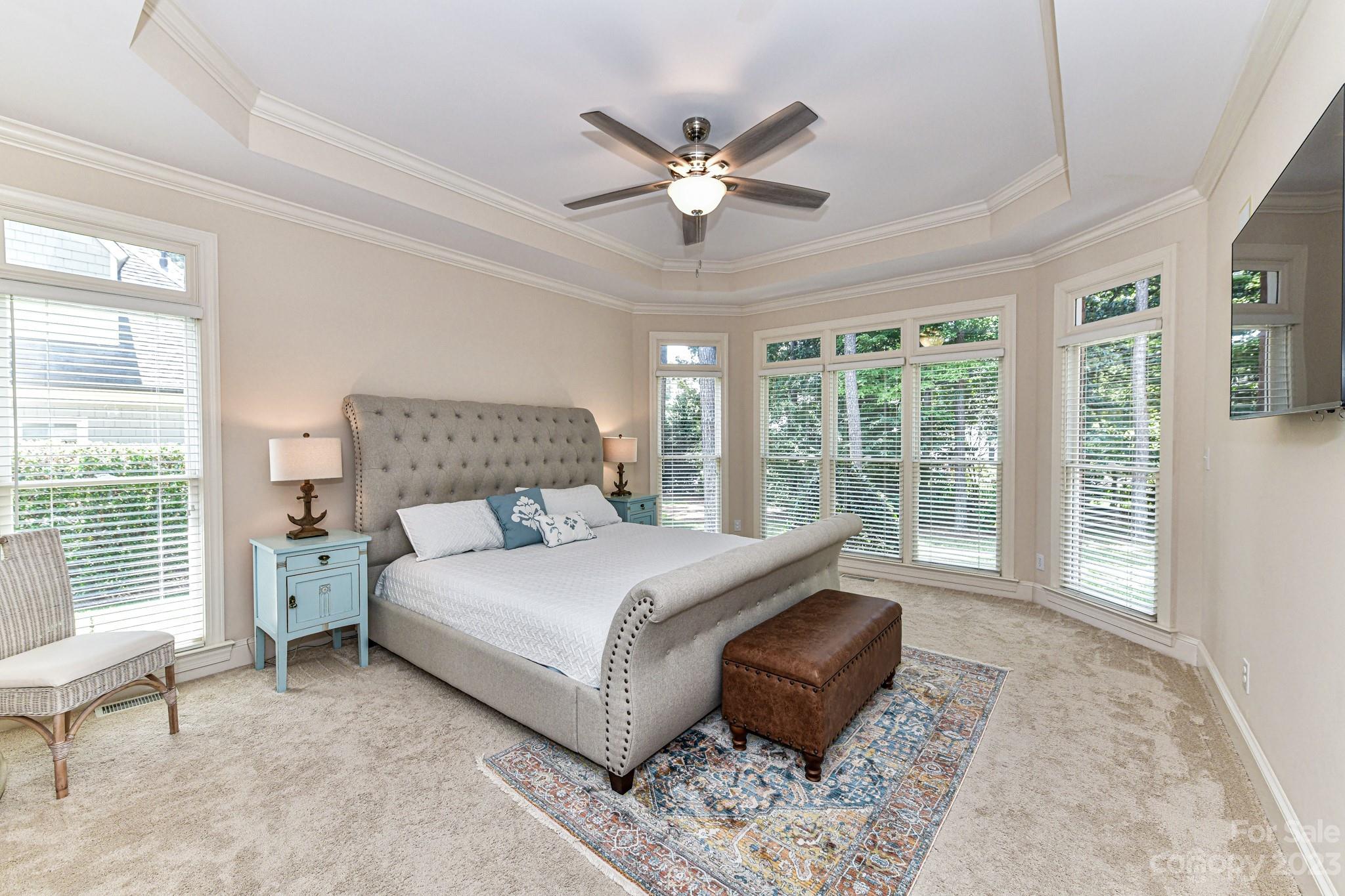 The Peninsula - Residential