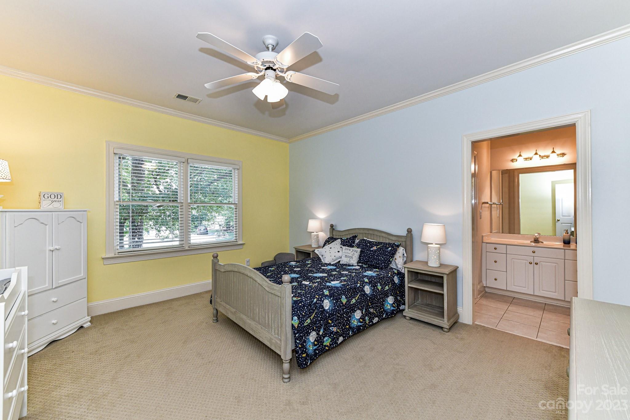 The Peninsula - Residential