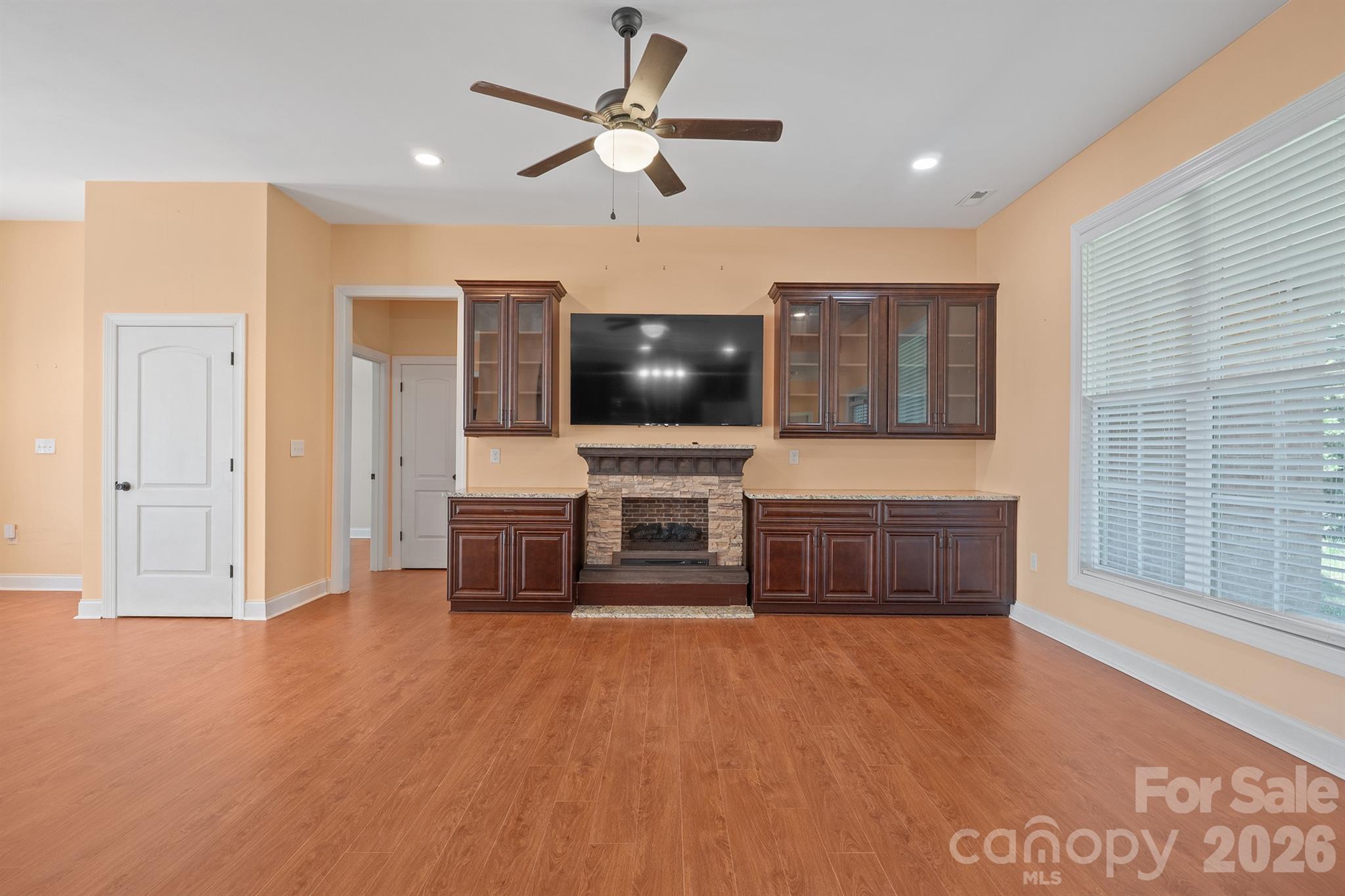 Long Meadows At Oak Grove - Residential