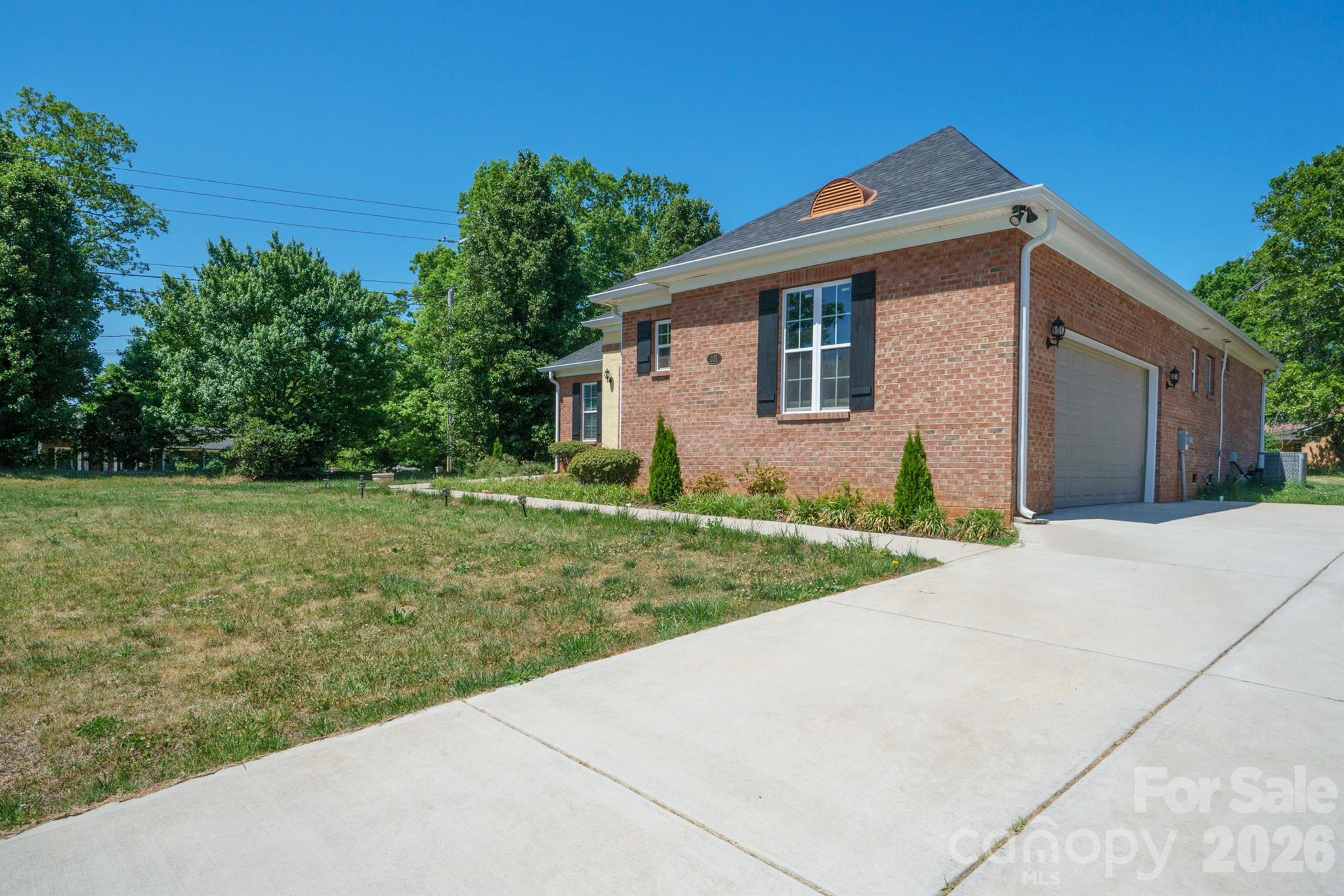 Long Meadows At Oak Grove - Residential