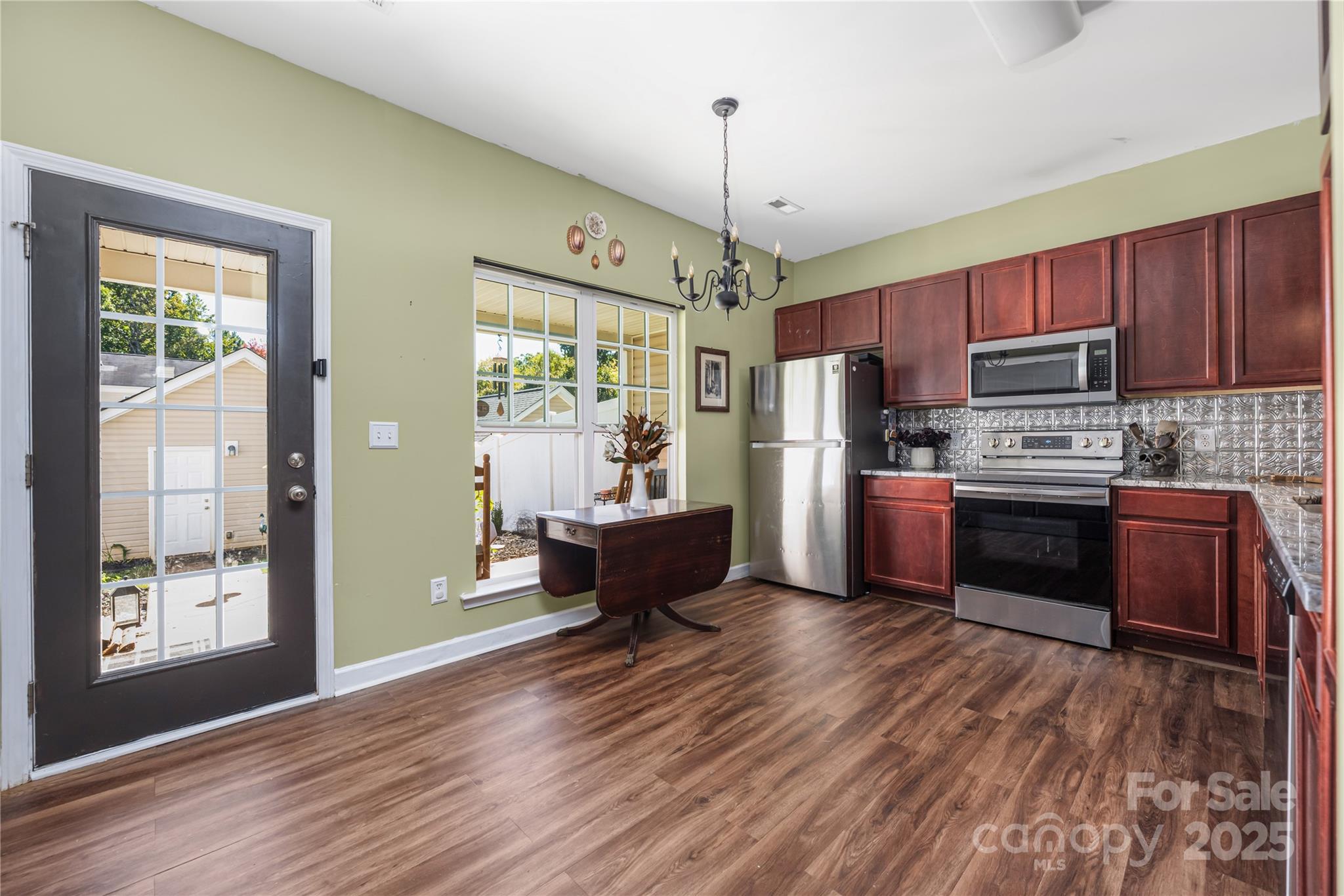 13943 Waverton Lane