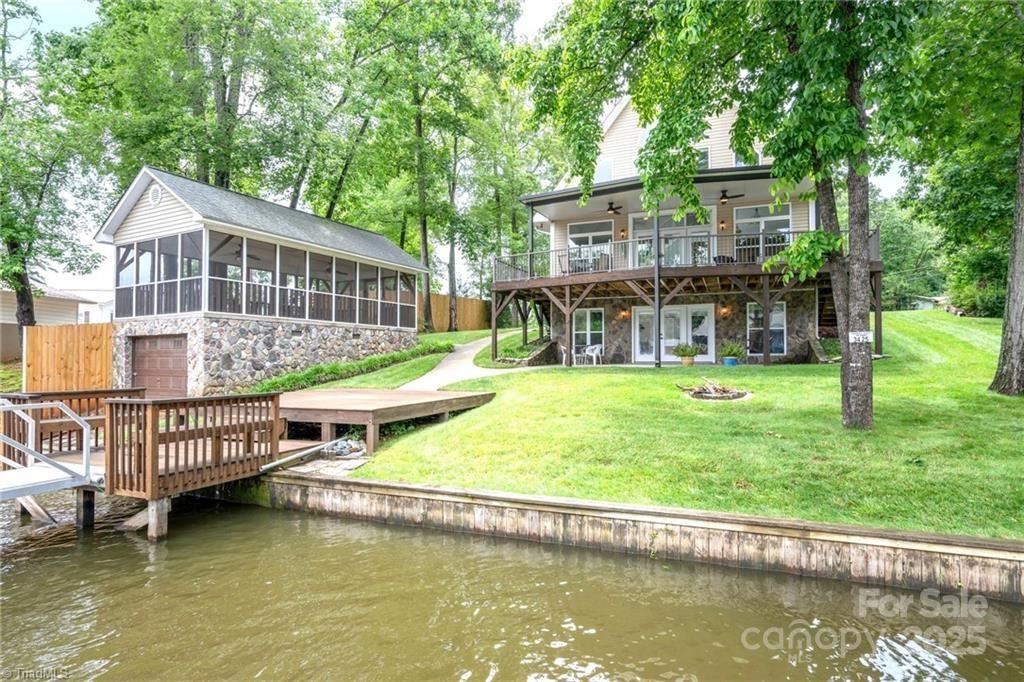 1901 Warf Road