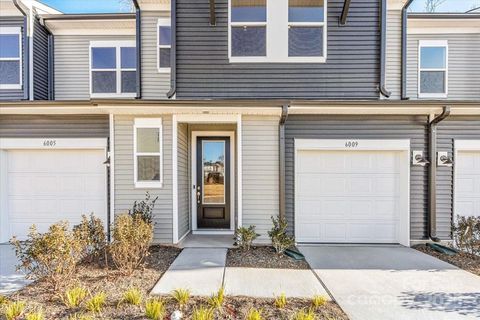 6009 Longar Lane Charlotte NC 28269