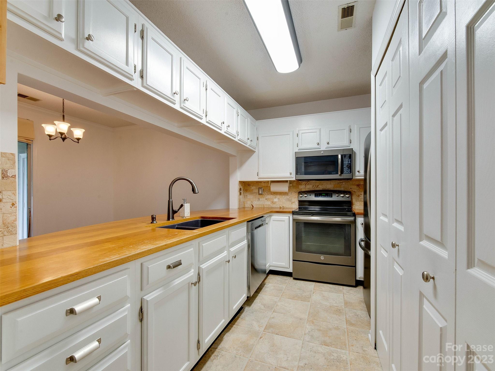 Windward - Residential Lease