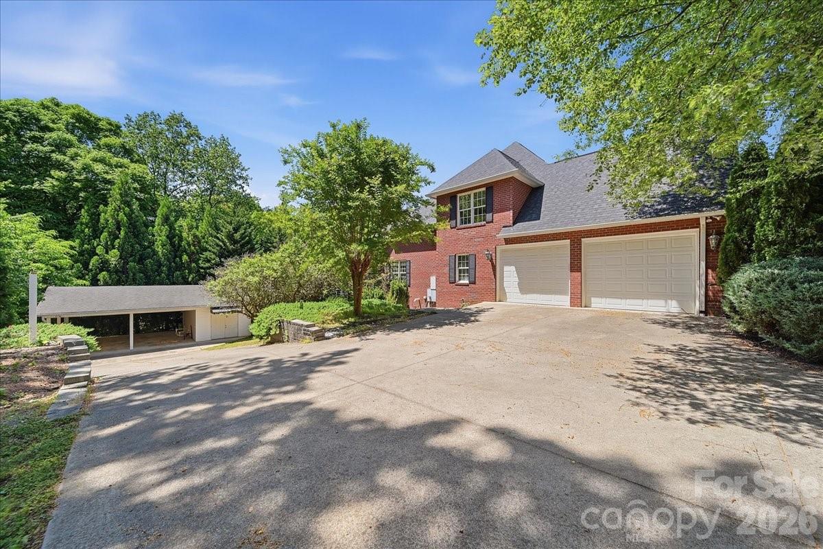 Forest Hills - Residential