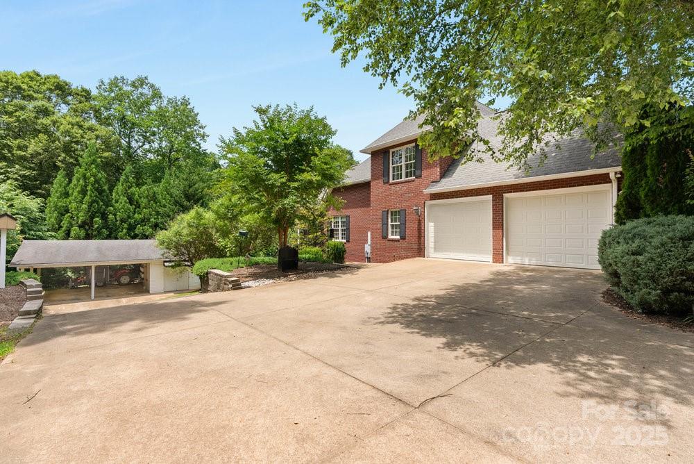 Forest Hills - Residential