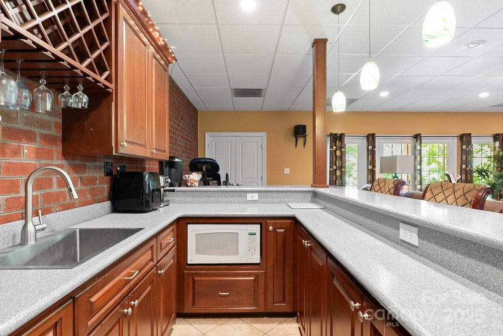 Forest Hills - Residential