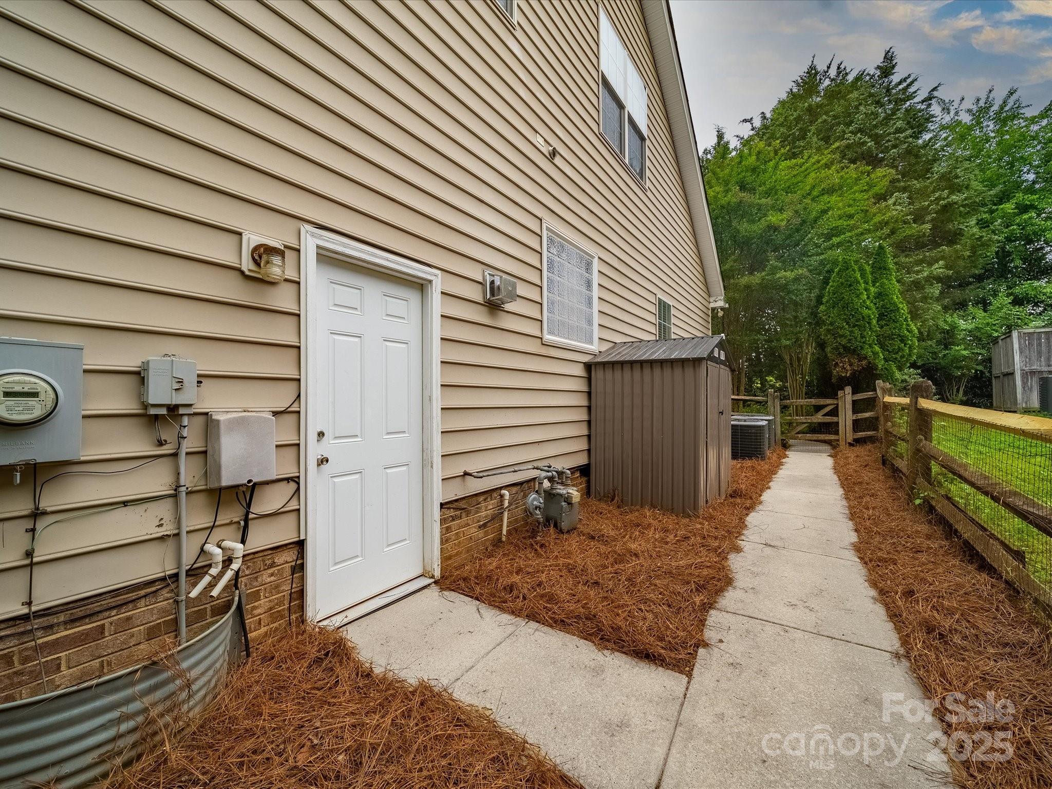 404 Basingdon Court