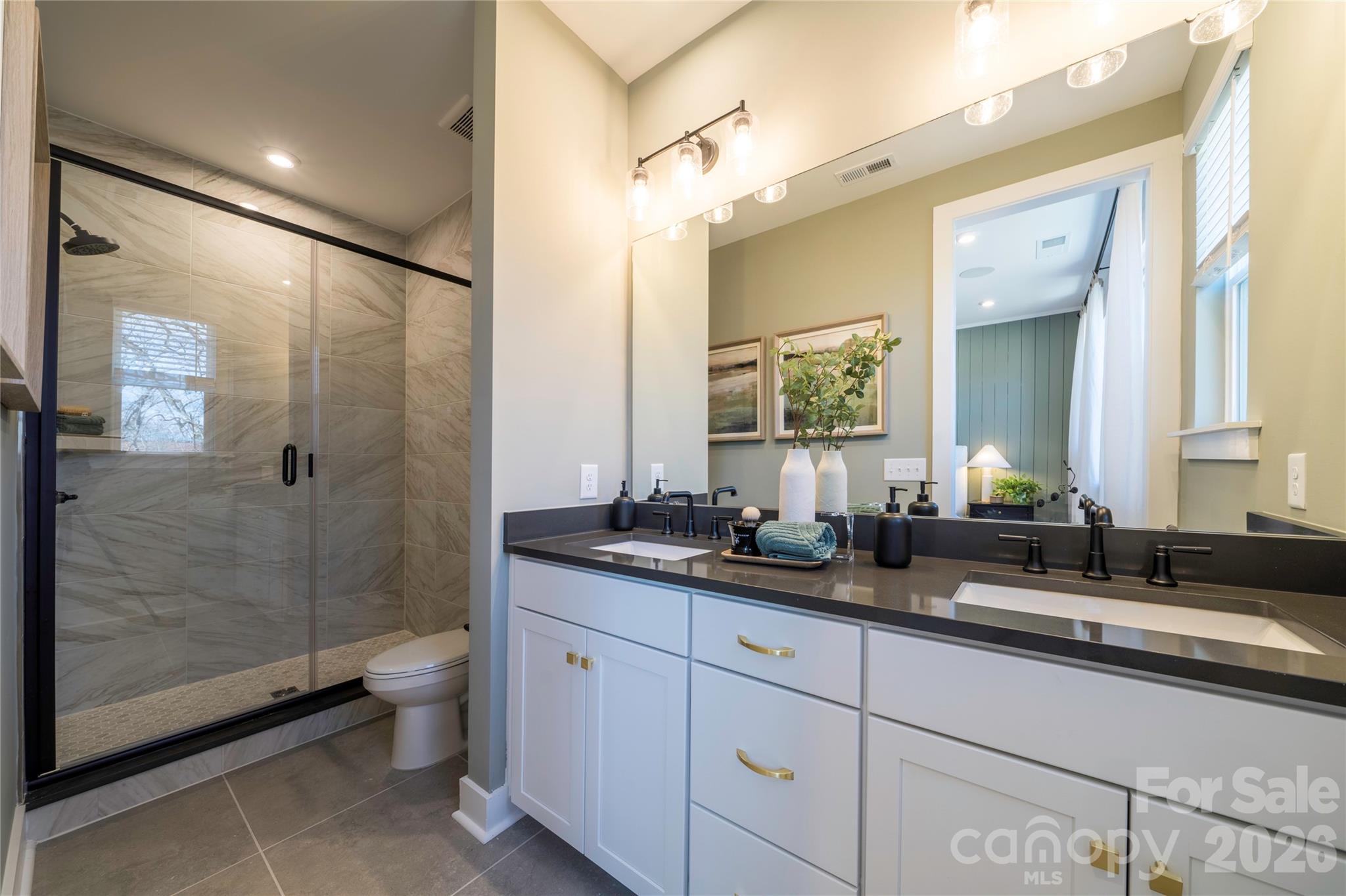 Context at Oakhurst - Residential