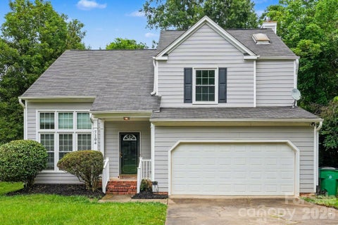 Photo of 7104 Kinsmore Lane, Charlotte, NC 28269 (MLS # 4389282)