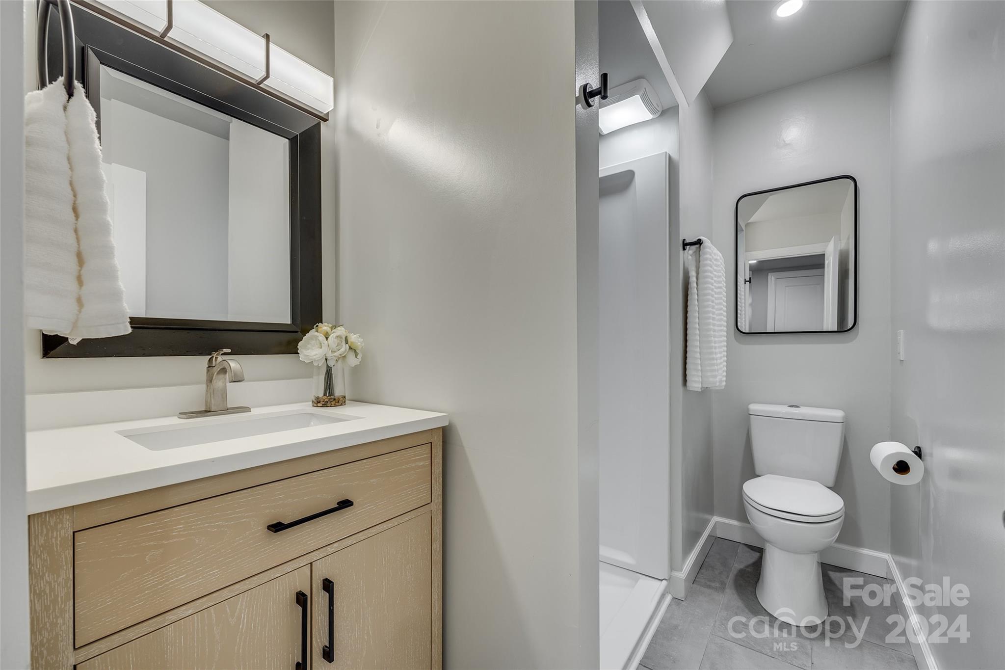 Tega Cay - Residential