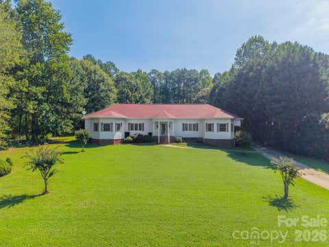 Photo of 1673 Forest Ridge Drive, Stanley, NC 28164 (MLS # 4416622)