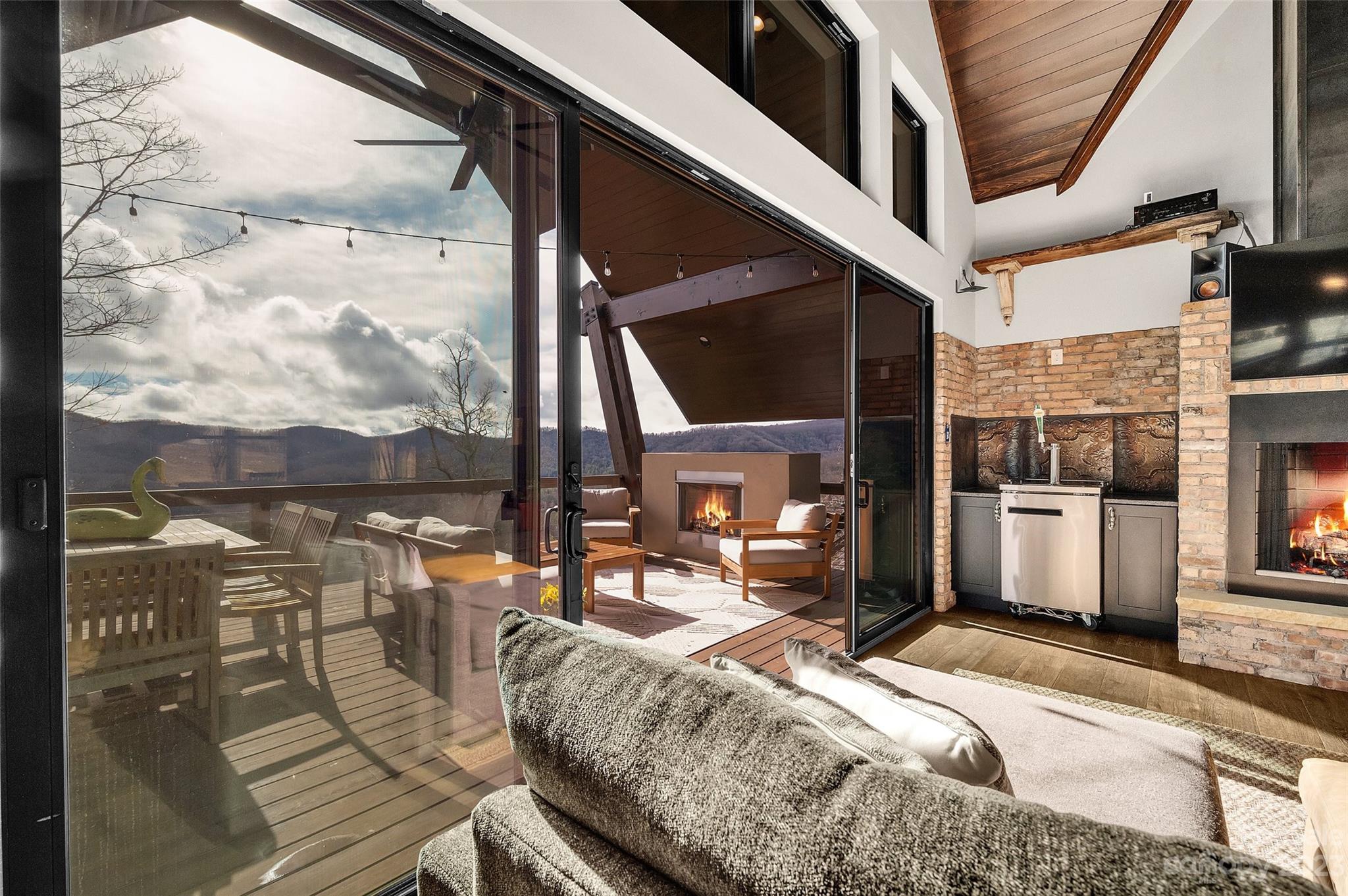 Homestead at Mills River - Residential