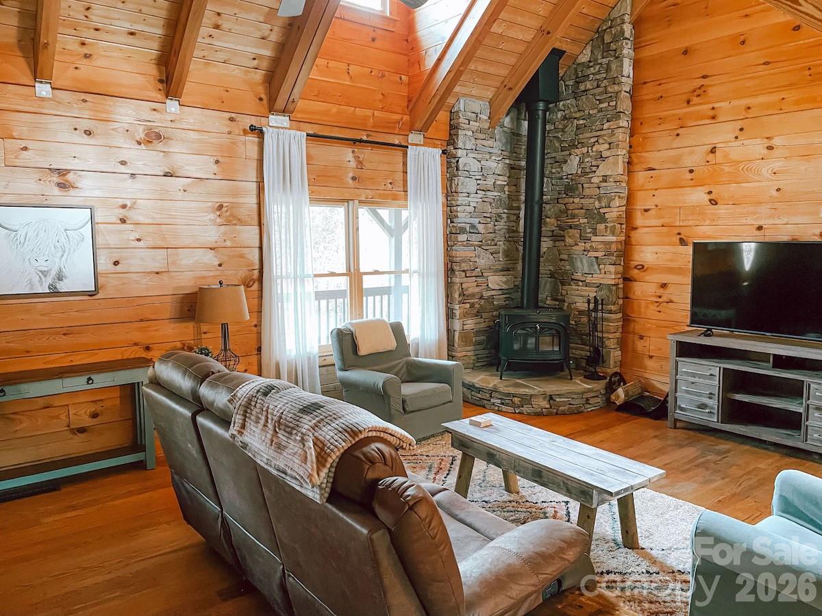 4551 Lake Adger Parkway