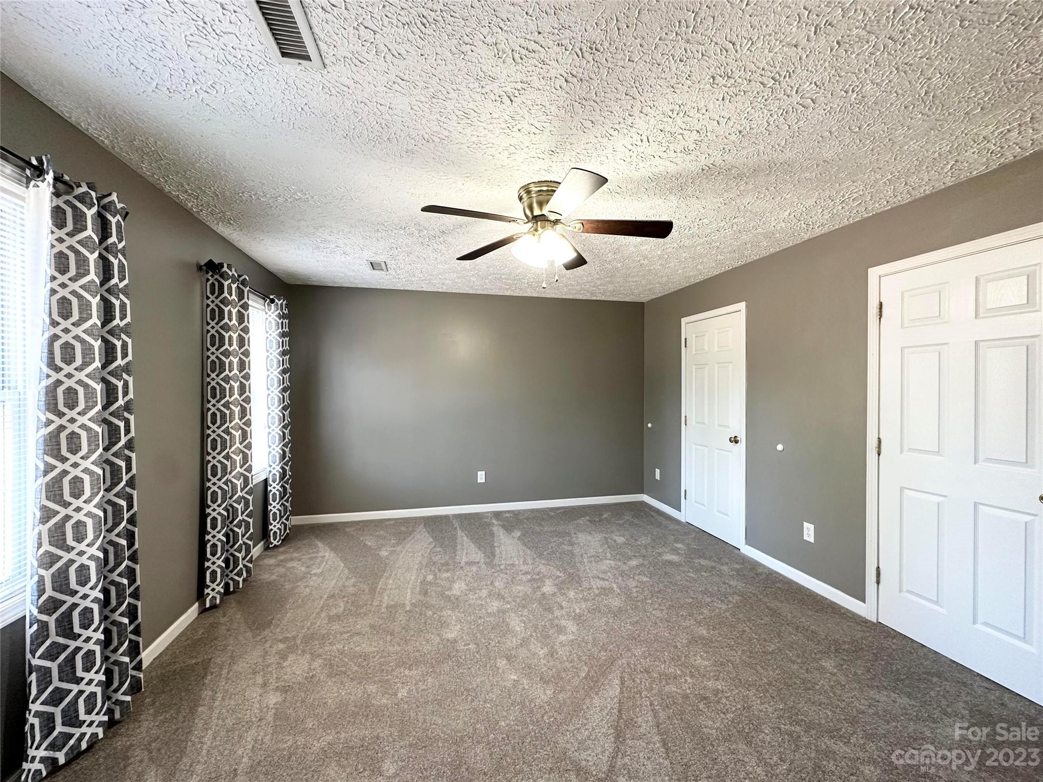 Dealcrest Park - Residential