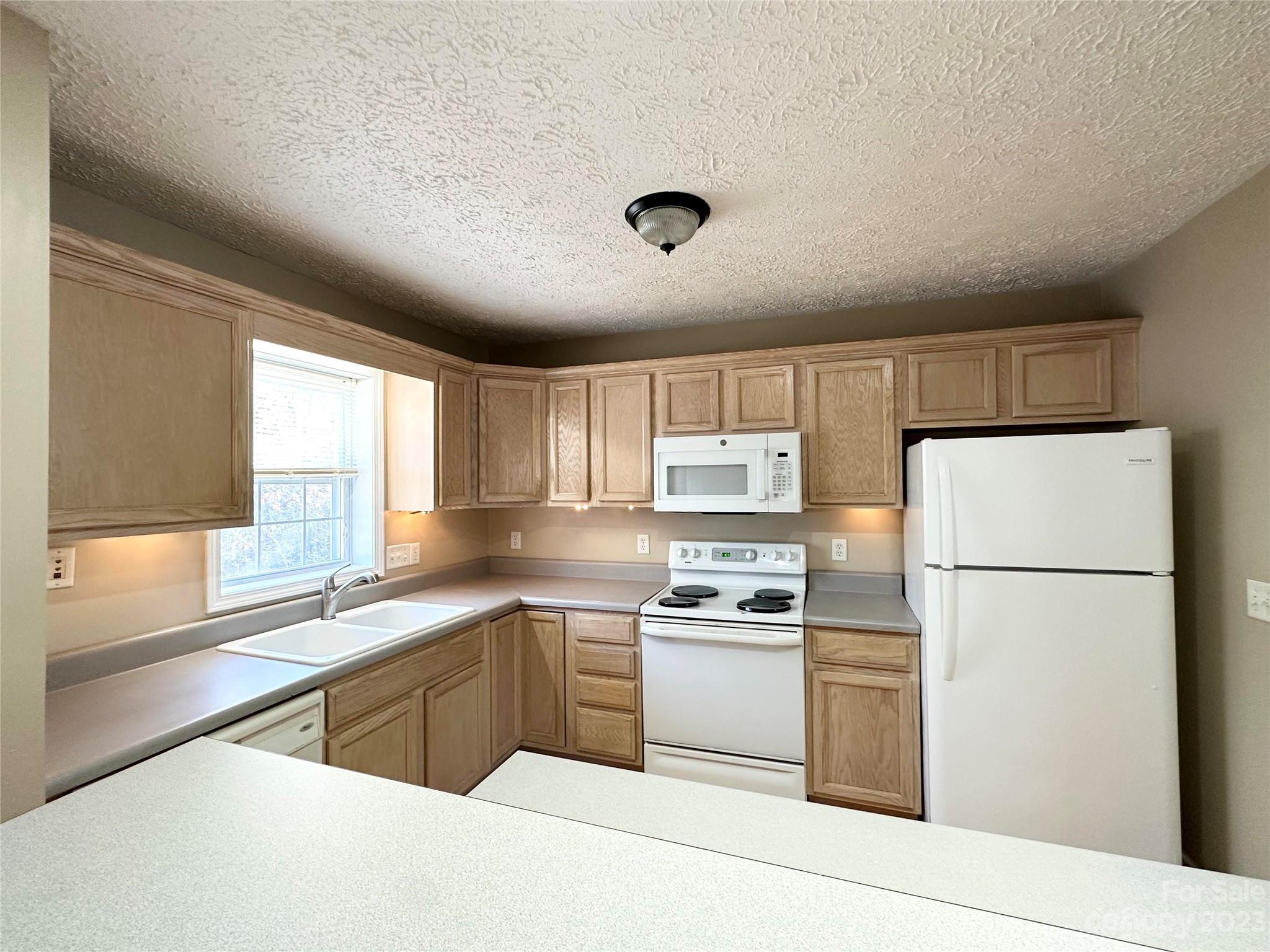 Dealcrest Park - Residential