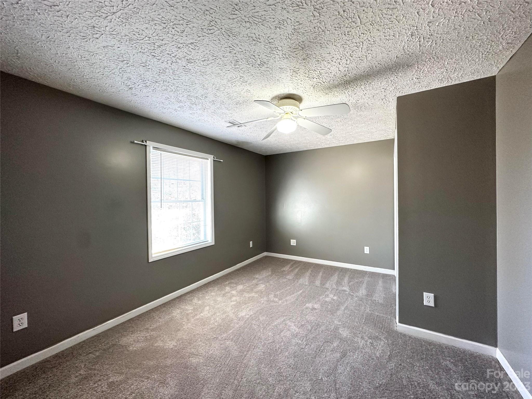 Dealcrest Park - Residential