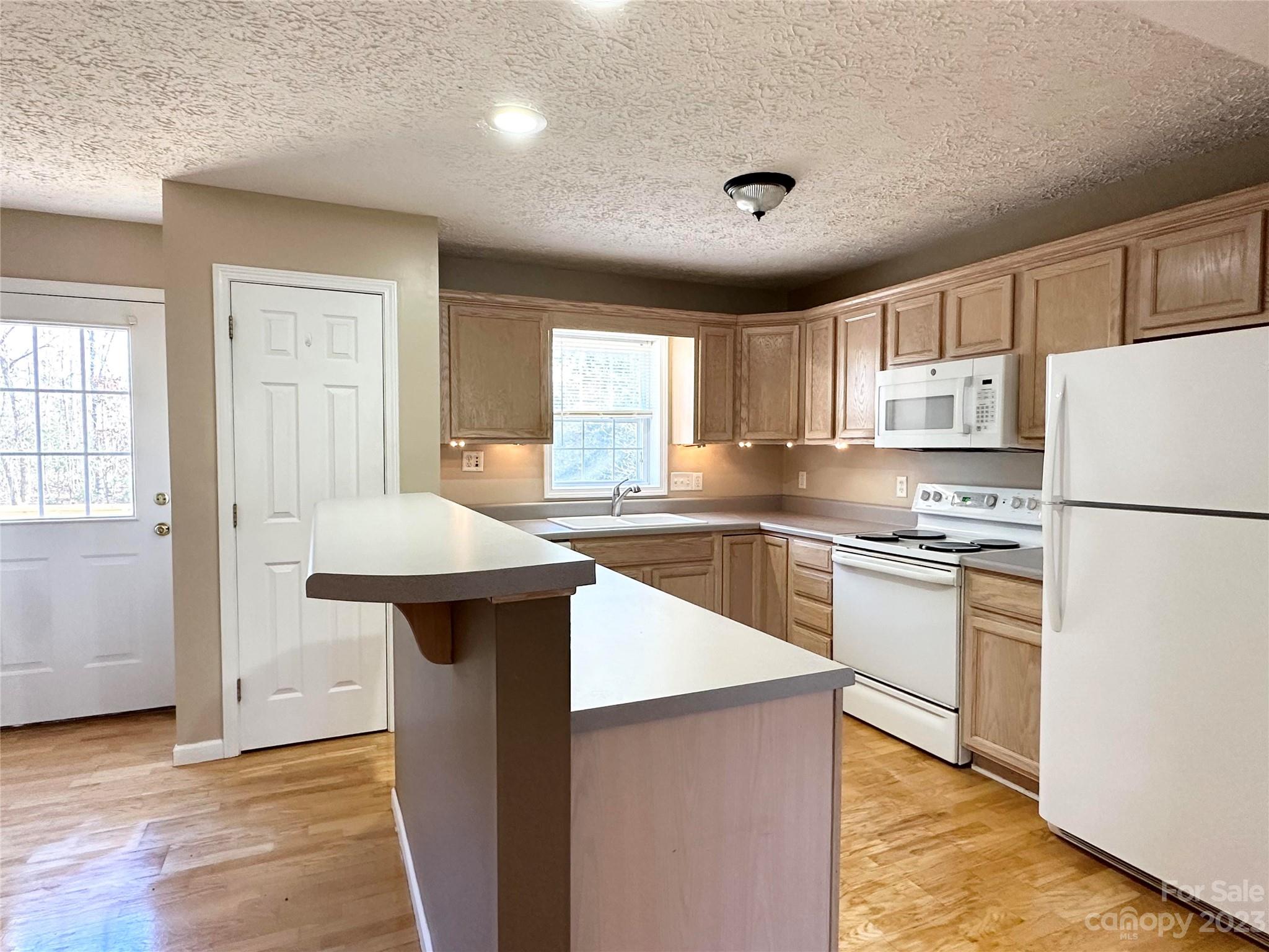 Dealcrest Park - Residential