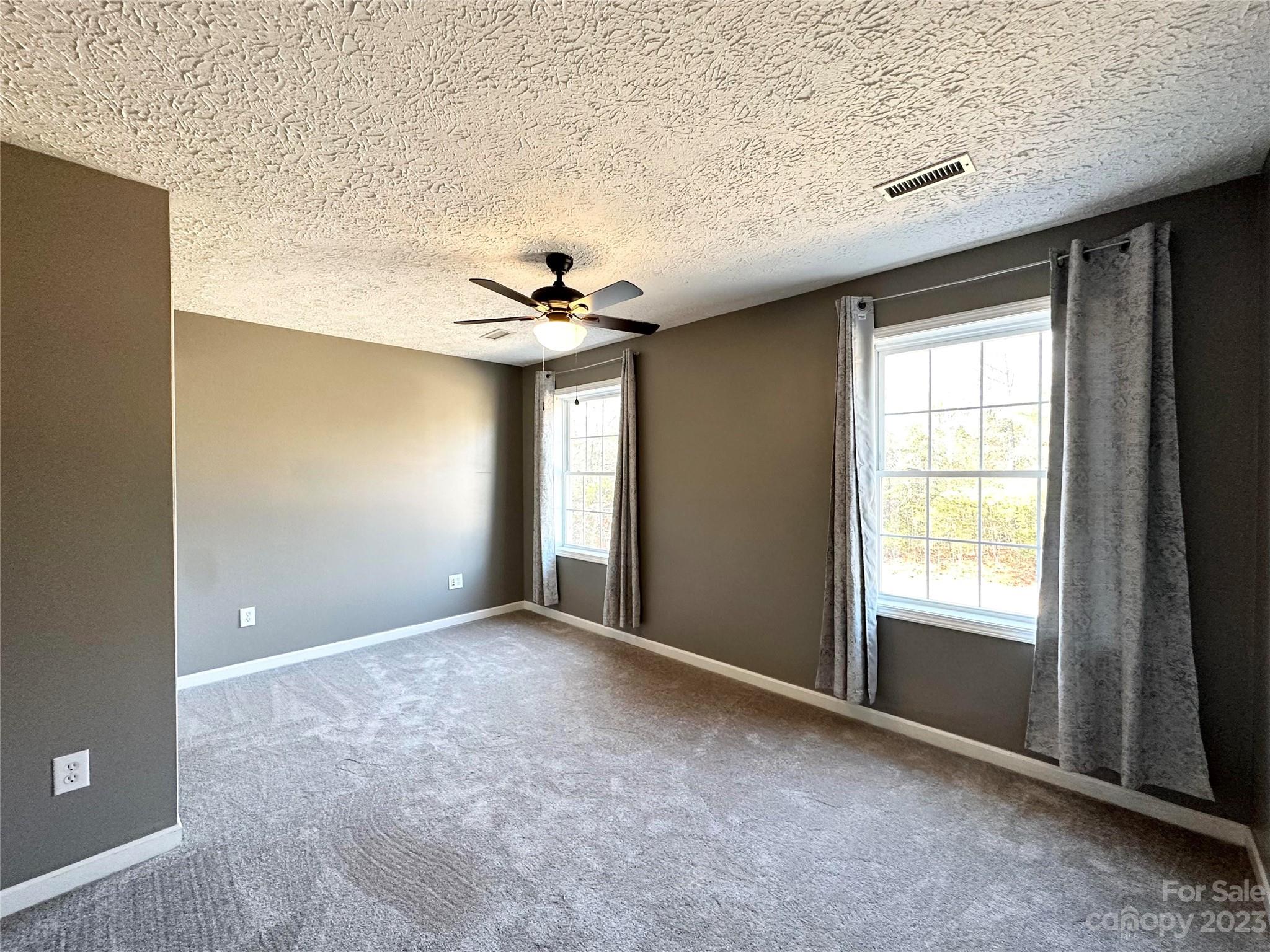 Dealcrest Park - Residential