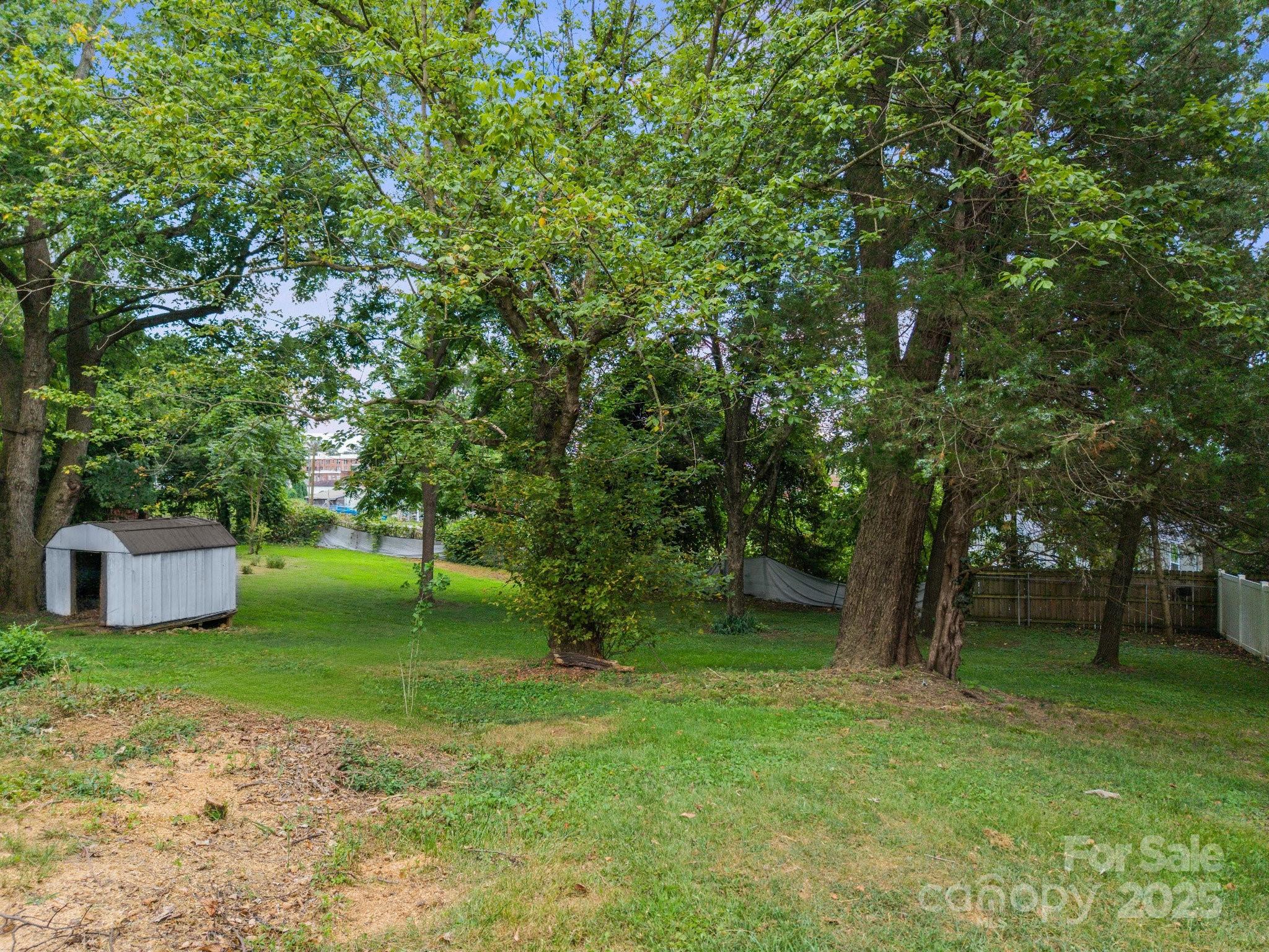 241 4th Avenue N